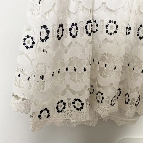 Lovers + Friends Forget Me Not White Floral Crochet Mini Dress Boho Sz Small - Picture 10 of 12